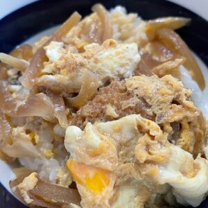 余ったコロッケでリメイク★コロッケの卵とじ丼